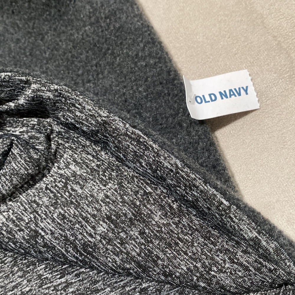 Women’s Old Navy Neck Scarf - Picture 5 of 5